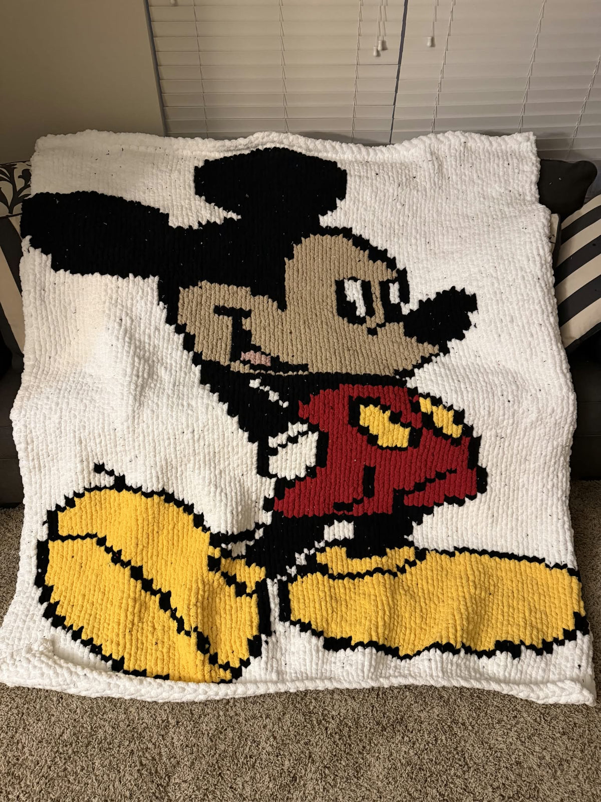 🎈🐭 Mickey Mouse Inspired - Chunky Knit Blanket | Digital PDF Step-by-Step Pattern 🐭🎈